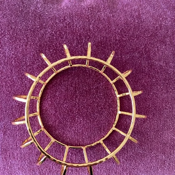 NWOT Nest Jewelry Gold Cage Bangle Bracelet - Picture 3 of 3